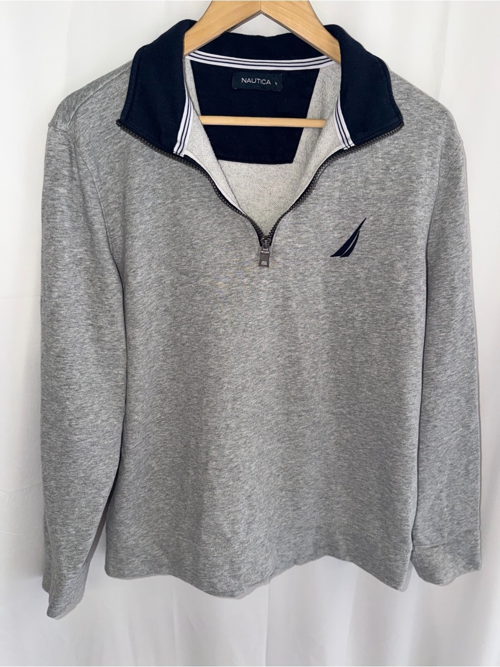 Nautica Men's Heather Gray Quarter-Zip Sweater with Navy Trim